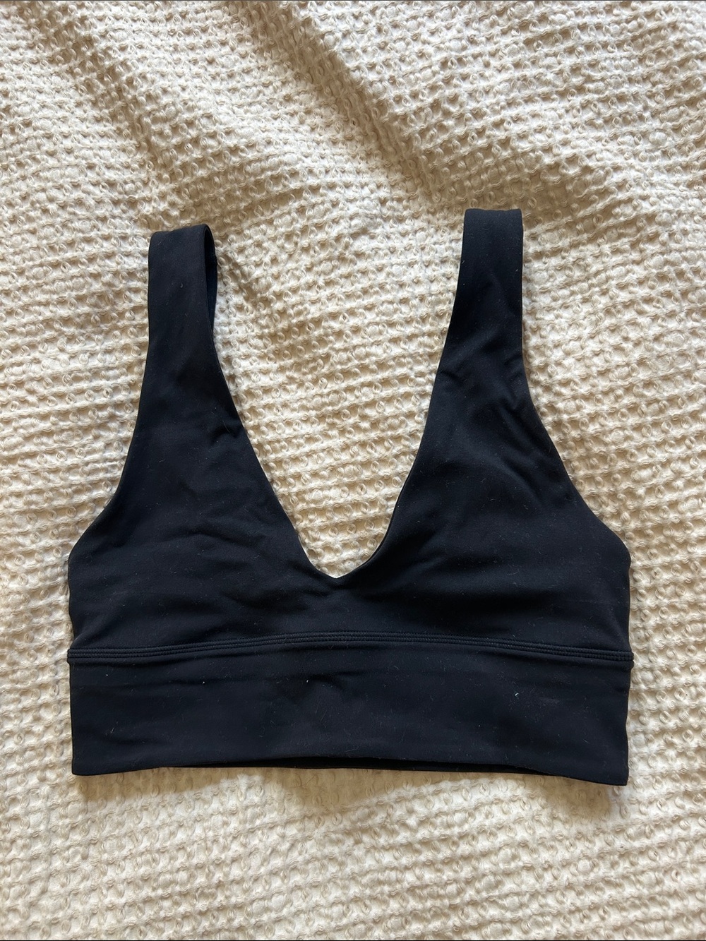 ✨ lululemon align v-neck bra sz 6